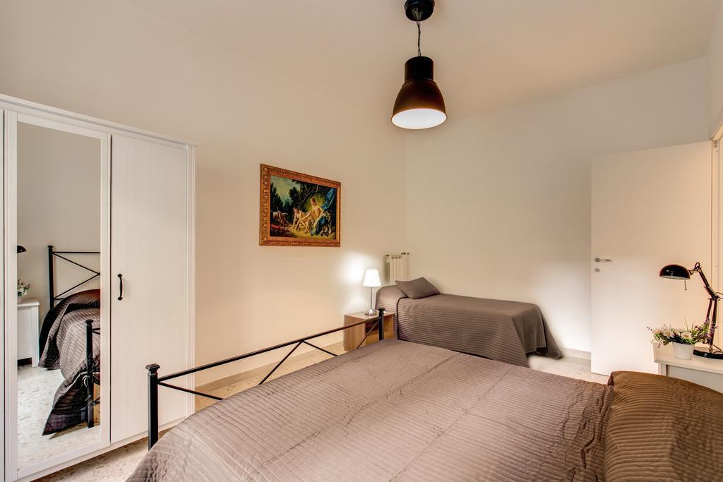Daisy Guest House Colosseo Roma Quarto foto