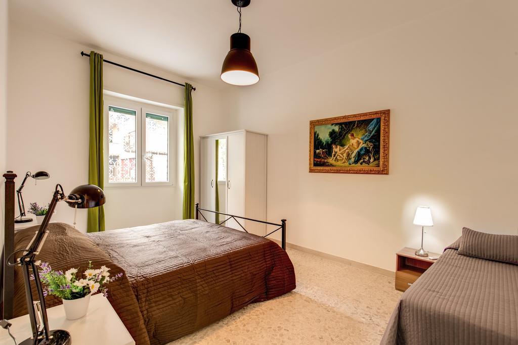 Daisy Guest House Colosseo Roma Quarto foto